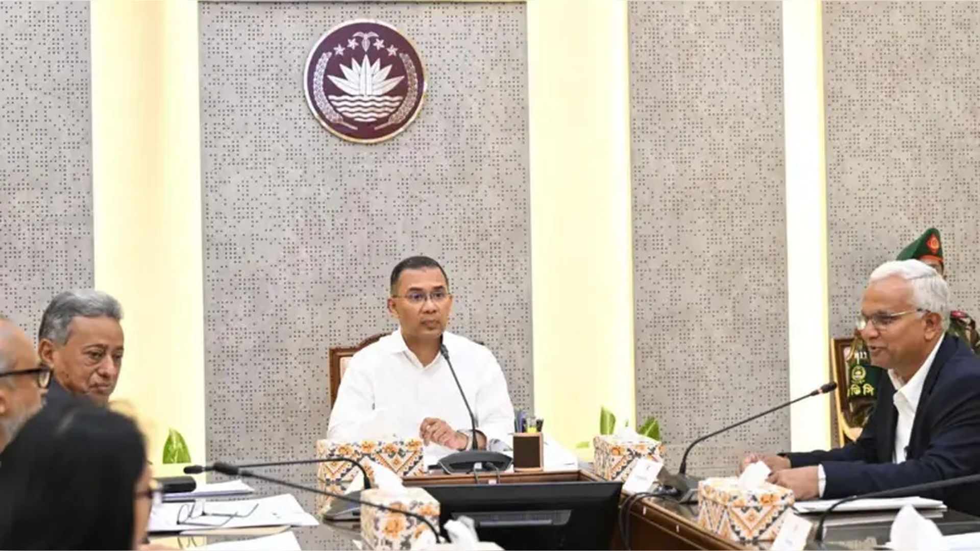 চালু হচ্ছে ফ্যামিলি কার্ড, টাকা আসবে কোথা থেকে, কারা পাবেন