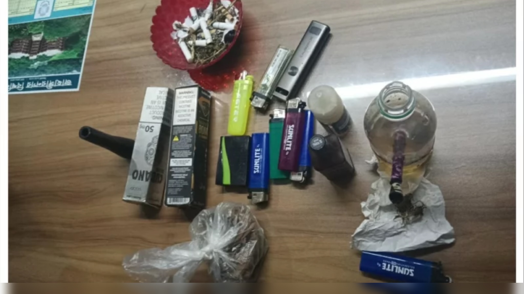 জাবির ছাত্রী হল থেকে গাজাসহ নারী শিক্ষার্থী আটক