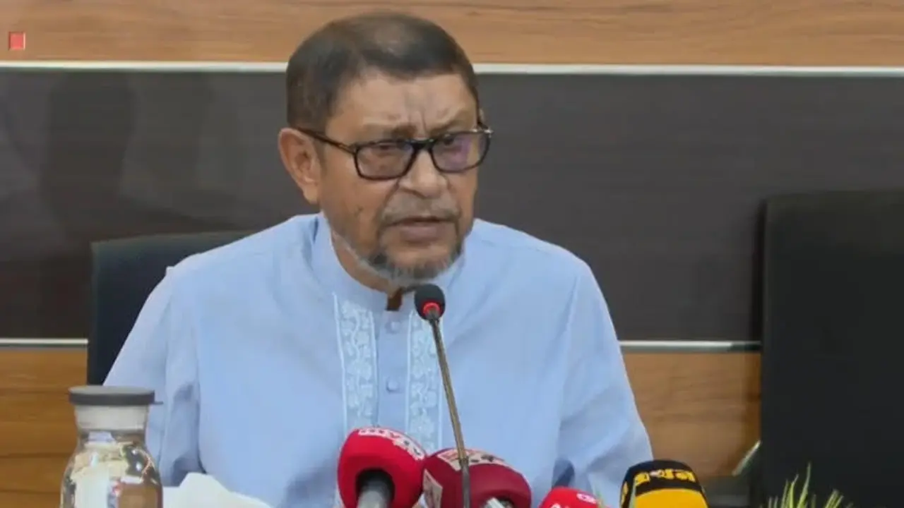 ‘হাম মোকাবিলায় আমরা সক্ষমতার সঙ্গে অস্ত্র হাতে নিয়ে যুদ্ধ করছি’